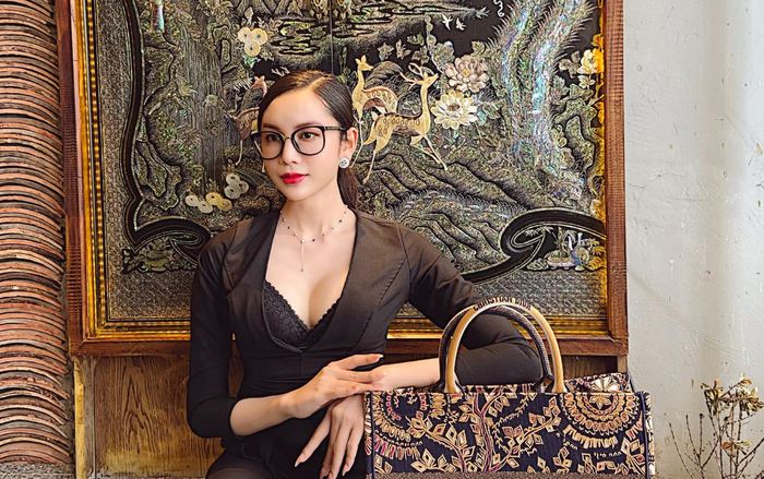 Phong cách thời trang quyến rũ của Lương Mỹ Kỳ, thí sinh tạo sóng tại Hoa hậu Chuyển giới Việt Nam 2020 Ảnh 2