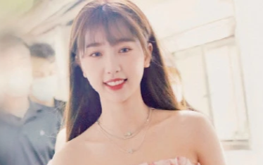 Trạng thái của các thành viên TH9 trong fan meeting: Dụ Ngôn thất thần, Ngu Thư Hân rạng rỡ Ảnh 2