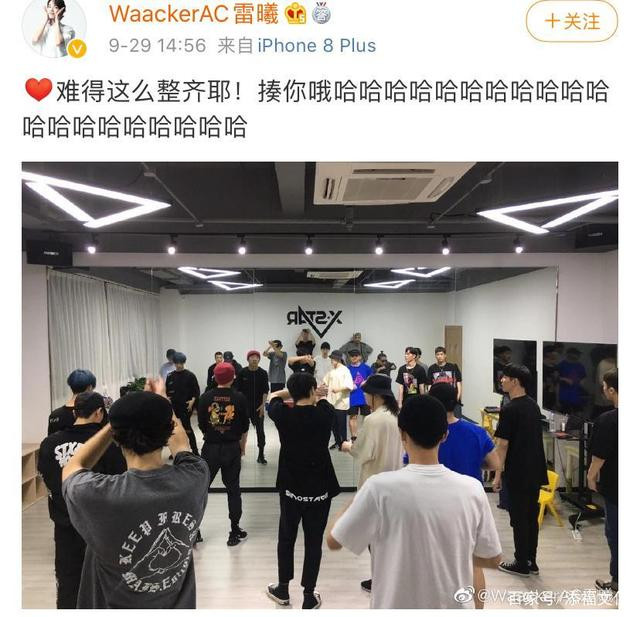 WaackerAC đã chia sẻ hình ảnh cùng suy nghĩ của bản thân