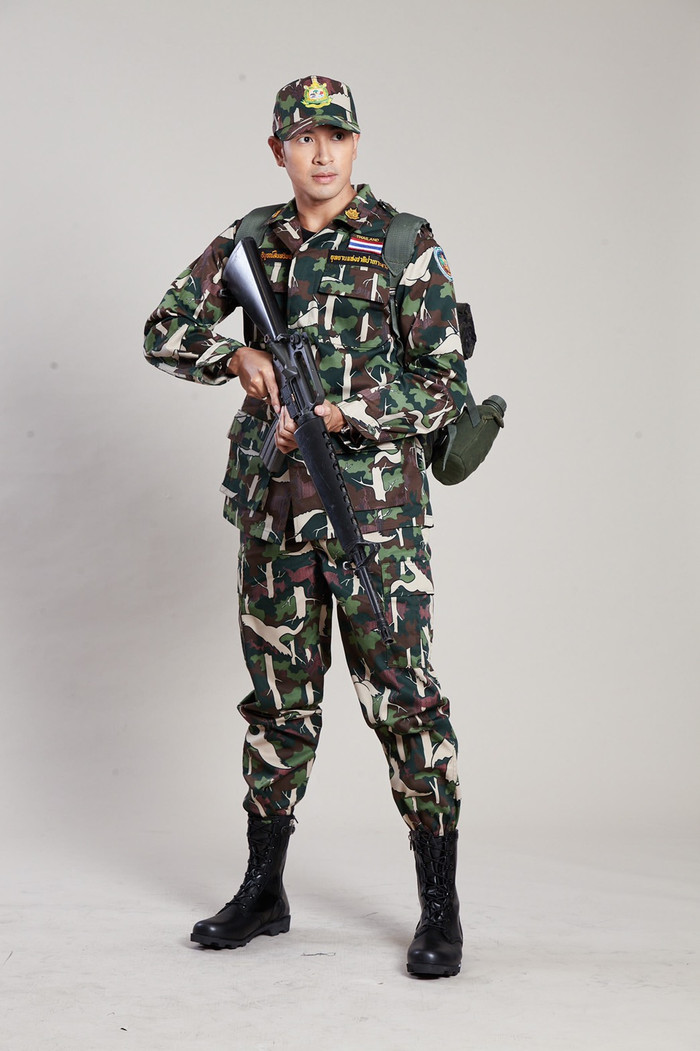 Mean Phiravich cùng Great Wiratorn, Yam Matira tham gia phim hành động, ngôn tình 'Petchakard Jun Jao' Ảnh 10