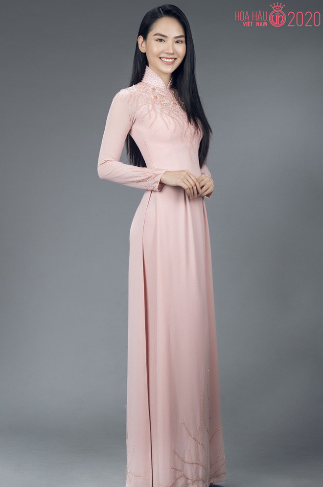 Những nữ sinh lọt vào bán kết Hoa hậu Việt Nam sở hữu trình độ tiếng Anh cực 'khủng' Ảnh 16