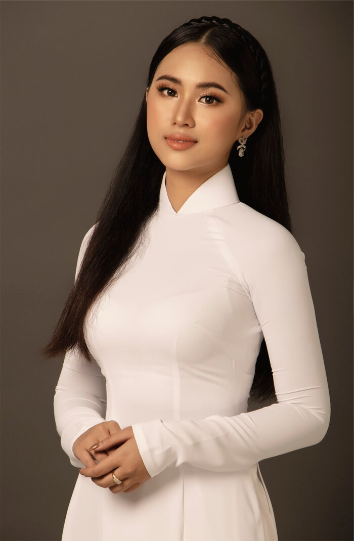 Những nữ sinh lọt vào bán kết Hoa hậu Việt Nam sở hữu trình độ tiếng Anh cực 'khủng' Ảnh 13