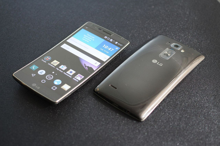 LG G Flex. Ảnh: Wikipedia