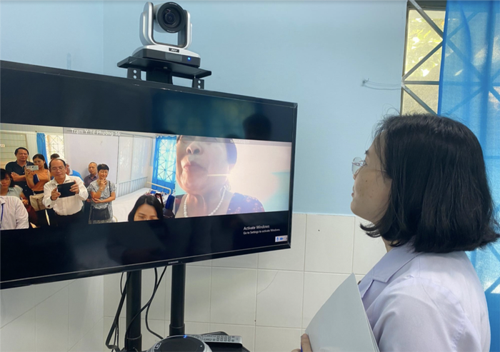 Chỉ thị mới nhất của Bộ Y tế cũng yêu cầu mở rộng ứng dụng công nghệ thông tin trong việc đăng ký lịch khám, chữa bệnh, tư vấn sức khỏe, khám bệnh từ xa. (Ảnh minh hoạ: Sở Y tế TP.HCM)