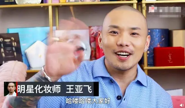 Stylist riêng của Triệu Lệ Dĩnh like bài viết ám chỉ nữ diễn viên thua kém Dương Mịch về mọi mặt Ảnh 3