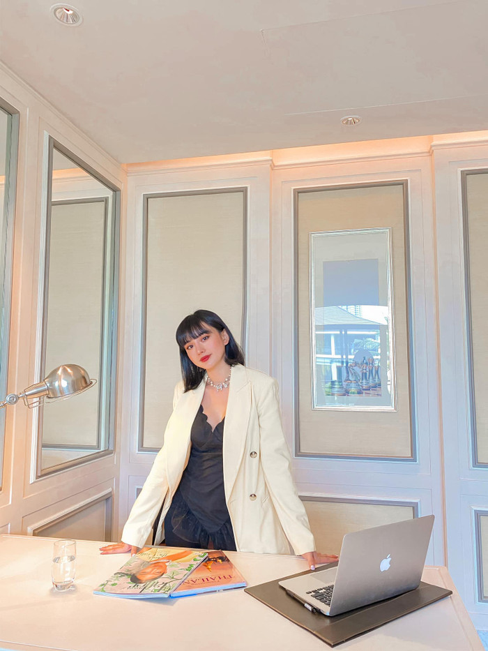 Cô nàng cũng có một sự nghiệp kinh doanh của riêng mình