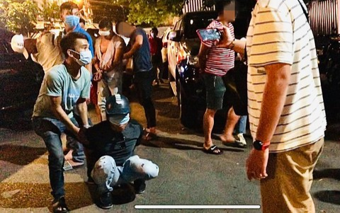 Triệt phá băng nhóm cho vay nặng lãi truy bức con nợ ở TP.HCM Ảnh 2