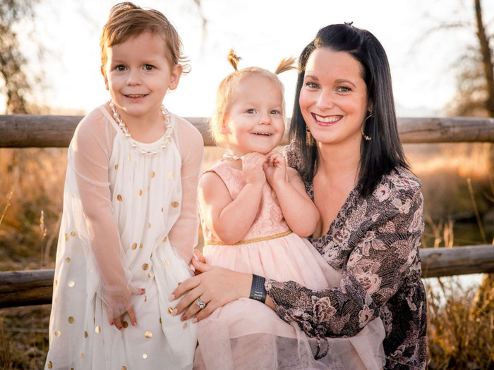 Shanann Watts và hai cô con gái là Bella và Celeste đã mất tích một cách bí ẩn.