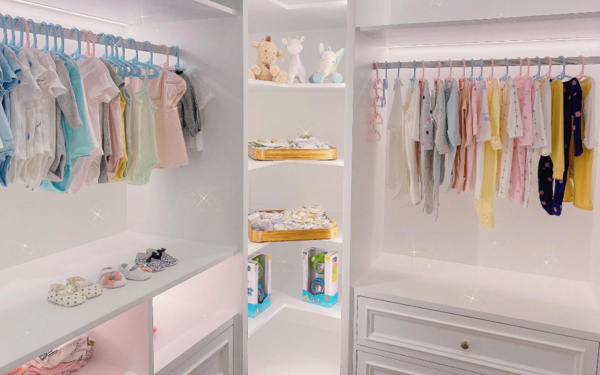 'Đại gia phố núi' chuẩn bị cho con gái cả một tủ quần áo khủng