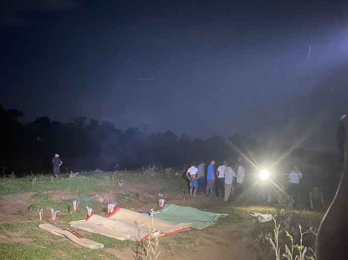 Thi thể các nạn nhân được tìm thấy