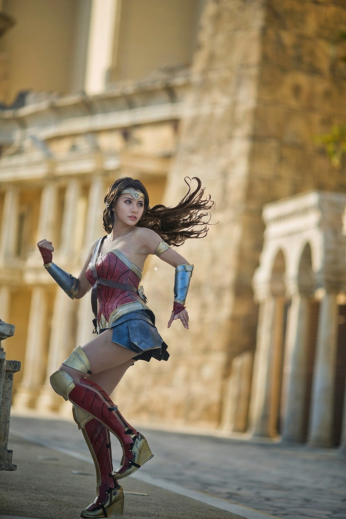 Cùng ngắm loạt ảnh cosplay xinh đẹp mà đầy khí chất về Wonder Woman Ảnh 11