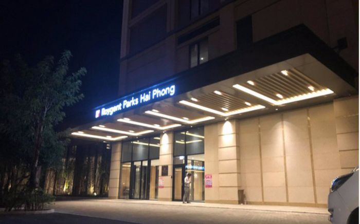 Hải Phòng phong tỏa 1 tầng khách sạn 5 sao vì có người nghi nhiễm COVID-19 từng lưu trú, cách ly 162 trường hợp F1 Ảnh 2