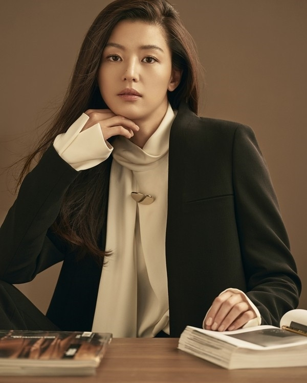 Chồng đại gia của Jeon Ji Hyun nâng tầm bản thân trở thành người đứng đầu công ty Alpha Management Ảnh 9