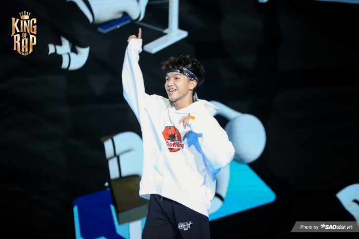 Sóc Nâu - Lowkey - NevaDie 'lột xác' trong MV 'comeback' King Of Rap, Nhật Hoàng thả thính 'đốn tim' fan nữ Ảnh 10