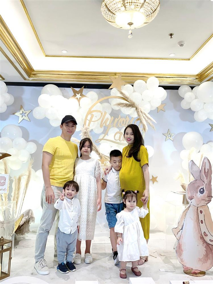 Đăng ảnh nhập viện chuẩn bị sinh con lần 5, hotmom Hằng Túi khiến dân mạng bất ngờ vì điều này Ảnh 5