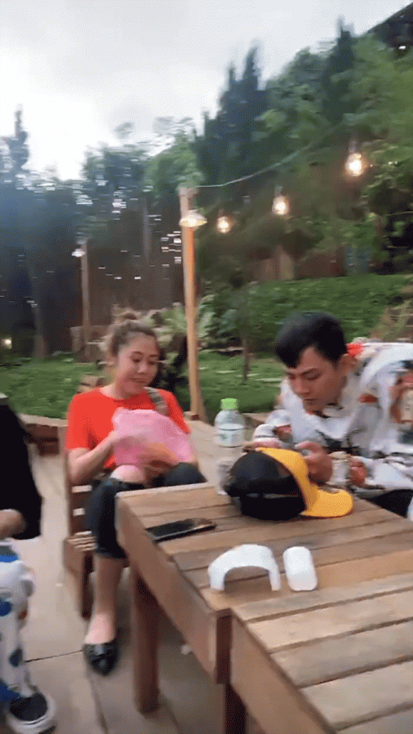 Hoài Lâm và cô gái tên Đ.N cùng xuất hiện trong một đoạn clip của bạn bè