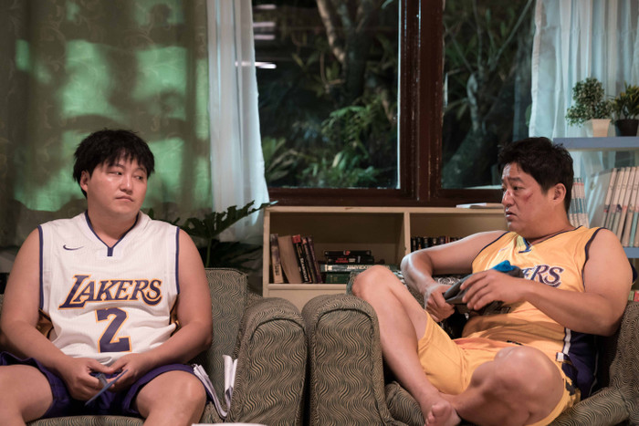 'Kỳ nghỉ nhớ đời': Chuyến du lịch thảm họa của chàng 'cảnh sát thôn' Ảnh 4