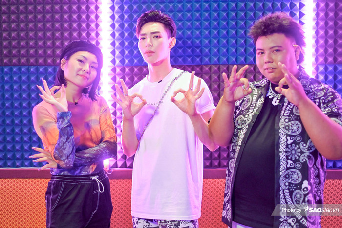 Erik chính là ca sĩ khách mời kết hợp cùng Vsoul và Tuimi trong vòng đấu lần này.