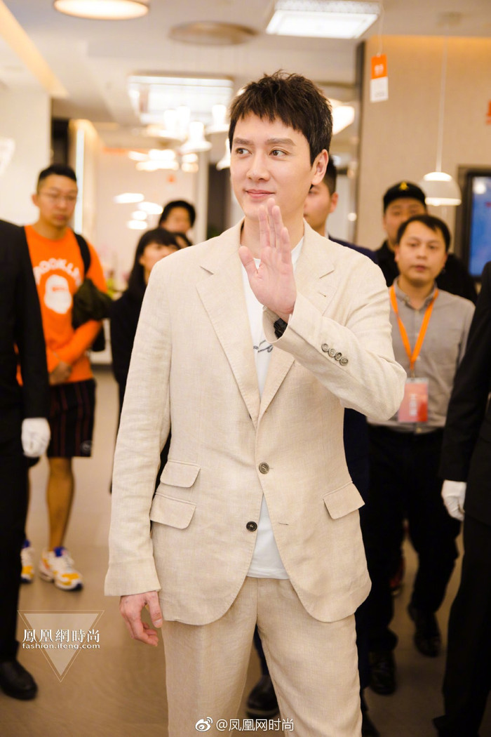 Danh tiếng tệ trong giới khiến sinh nhật của Phùng Thiệu Phong chỉ được duy nhất Triệu Lệ Dĩnh chúc phúc? Ảnh 3