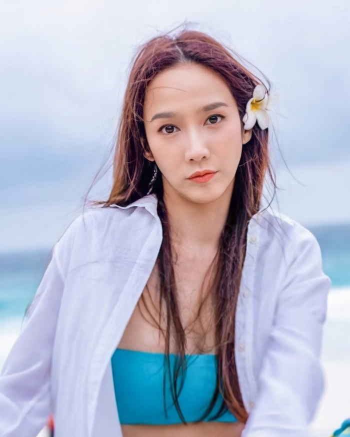 Vẻ đẹp hack tuổi khiến nhiều người ngỡ ngàng