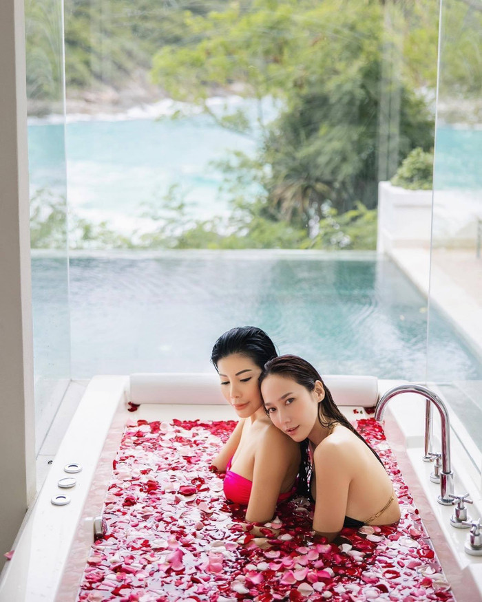 'Nữ hoàng giải trí' Thái Lan Aum Patchrapa khoe vóc dáng nóng bỏng ở tuổi 42 Ảnh 14