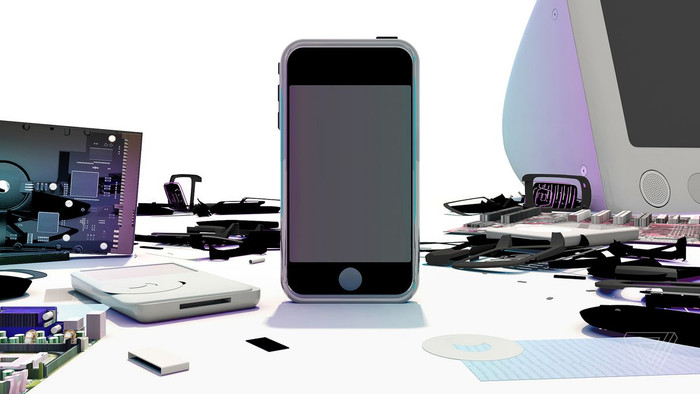 Đến nay, dù tốc độ tăng trưởng đã chậm lại, iPhone vẫn được xem là gà đẻ trứng vàng của Apple. Ảnh: The Verge