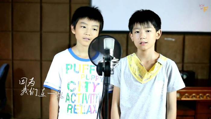 Vương Tuấn Khải và Vương Nguyên trong khoảng thời gian thực tập