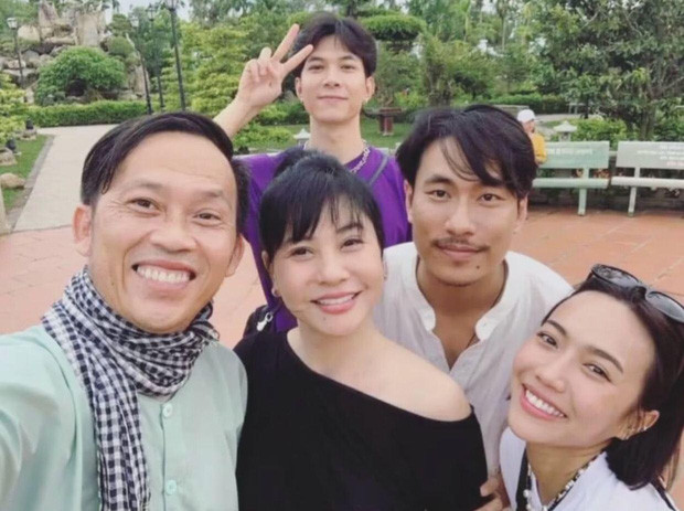 Để tránh sự soi mói của dân mạng, Diệu Nhi thẳng tay 'cắt mặt' Anh Tú ra khỏi bức ảnh chụp chung Ảnh 5