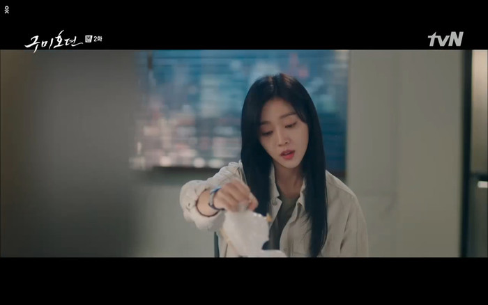 'Bạn trai tôi là hồ ly' tập 2: Jo Bo Ah tái sinh để trả thù Lee Dong Wook giết mình? Ảnh 7