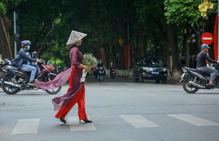 Có một Hà Nội đẹp dịu dàng, thân thương đến lạ trong tiết trời mùa thu Ảnh 16