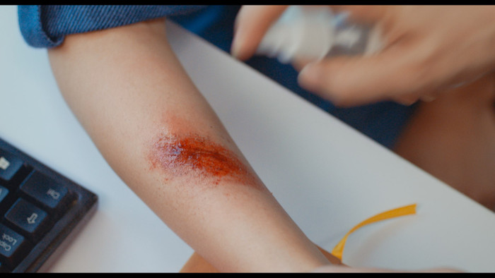 'Người cần quên phải nhớ' nhá hàng teaser: Hoàng Yến Chibi đàn ông hết cỡ, quật ngã 'siêu trộm' HuyMe trong vòng một nốt nhạc Ảnh 11