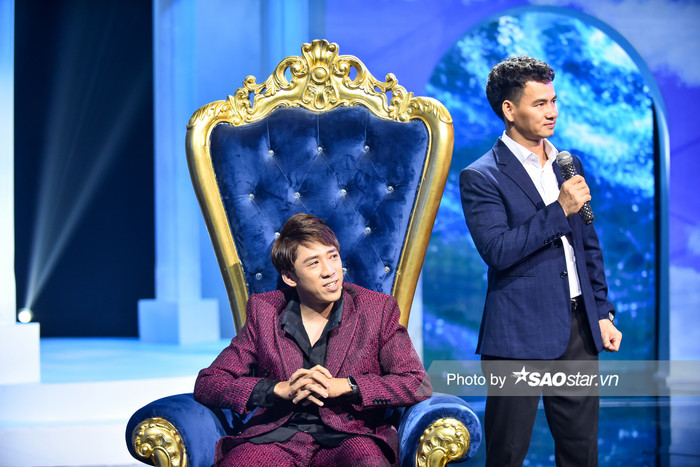 Hoàng Tùng - 31 tuổi, nghề nghiệp dancer vì mải miết đam mê nhảy mà anh chàng vẫn còn độc thân.