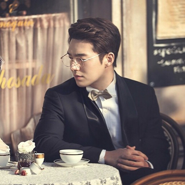 'Soi' nhan sắc chàng phi công 'hot' nhất Hàn Quốc, sau 4 năm vẫn khiến chị em 'đổ đứ đừ' Ảnh 6