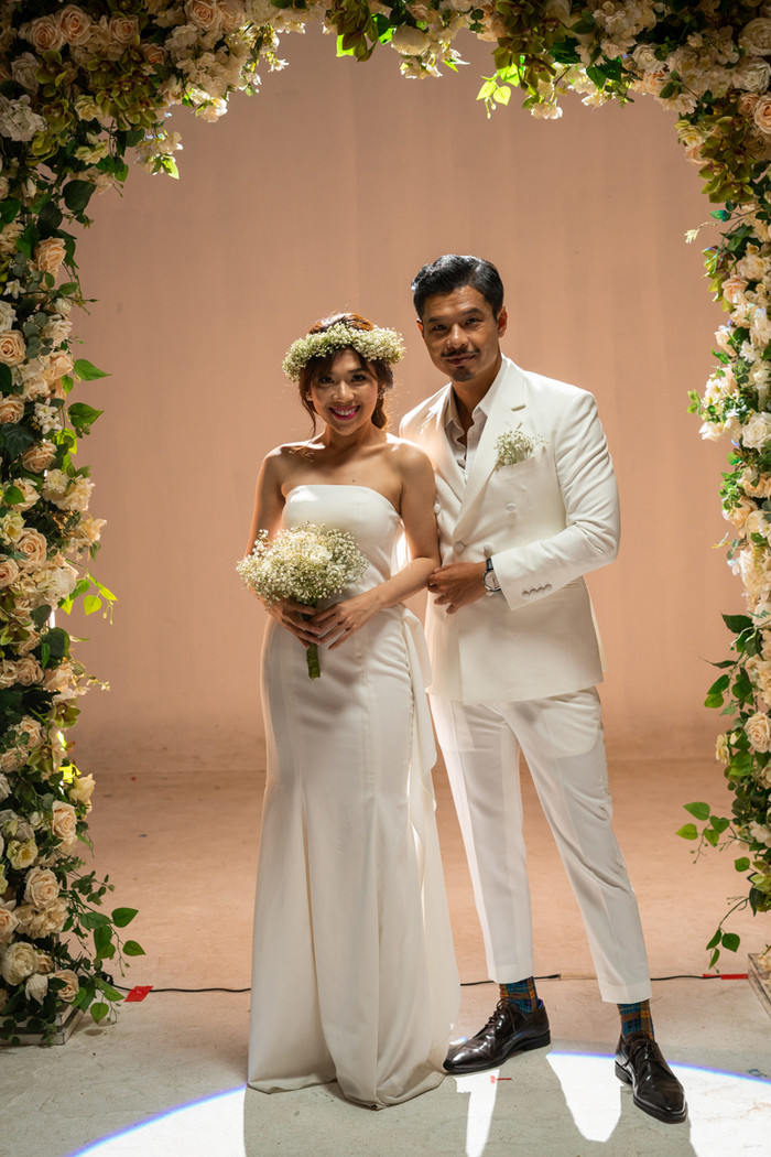 Ca khúc Bà là của tôi là câu chuyện nói về tình yêu tuyệt vời của hai người yêu nhau từ lần gặp đầu tiên thời thơ ấu, cho đến tận cuối đời.