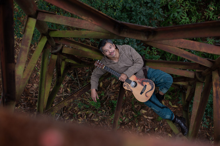 Thậm chí, Bà là của tôi được Lâm Vissay xác định không chỉ là “cuộc dạo chơi” vào khu vườn âm nhạc. 