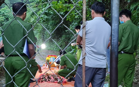 Tá hỏa phát hiện bộ xương người trong khu rừng hẻo lánh Ảnh 2