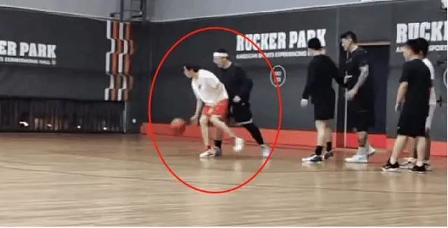 Thái Từ Khôn có loại bỏ được 'vết nhơ' năm nào khi chơi bóng rổ cùng với Jony J? Ảnh 5