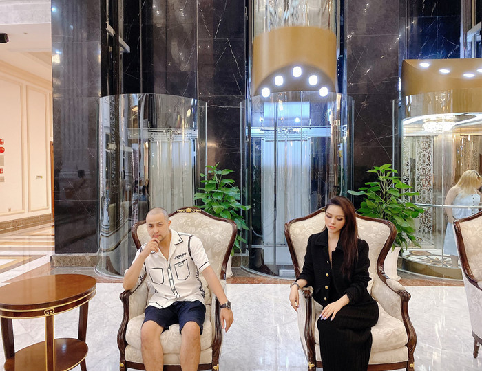 Anh trai Bảo Thy đăng loạt ảnh du lịch sang chảnh nhưng nhan sắc bà xã Trang Pilla mới chiếm 'spotlight' Ảnh 5