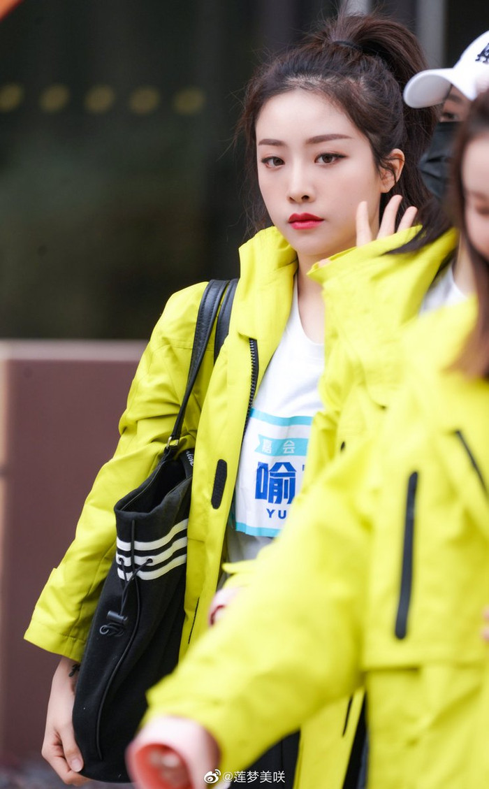 20 sao Cbiz được yêu thích nhất tháng 9: Chanyeol (EXO) vượt Vương Nhất Bác, Tiêu Chiến 'đánh bại' Vương Tuấn Khải Ảnh 6