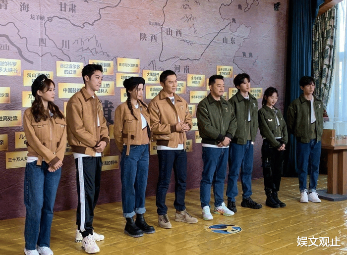 Thái Từ Khôn, Thành Nghị có là hoàng tử bước ra từ truyện tranh dưới chùm ảnh chưa qua chỉnh sửa? Ảnh 3