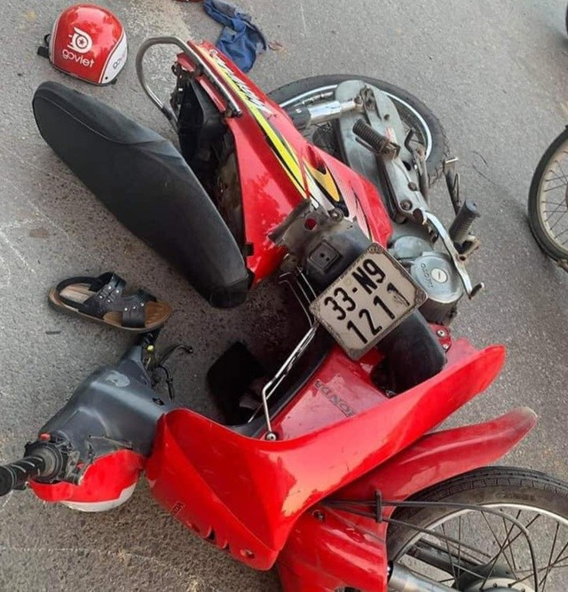 Vụ tai nạn khiến 1 người bộ hành tử vong, các phương tiện bị hư hỏng