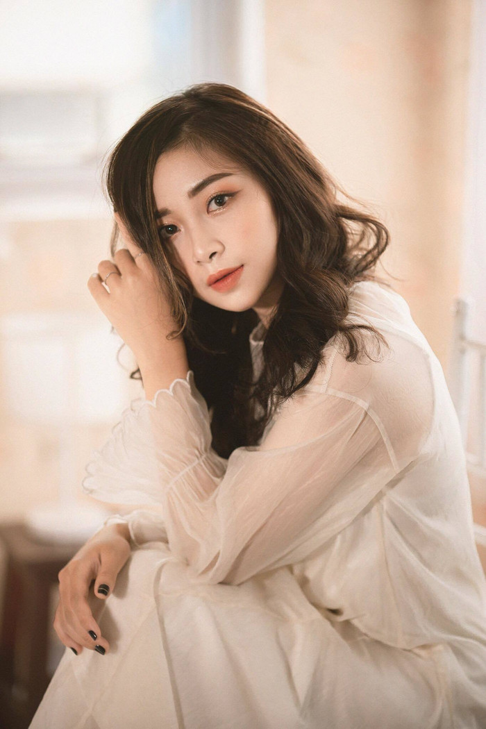 Có thể thấy, bà xã Phan Văn Đức là người luôn giữ được phong độ về sắc vóc của mình. Trước đó Nhật Linh cũng được bình chọn là nàng WAGs Việt Nam đứng đầu về nhan sắc