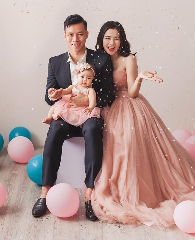 Bà xã của Đội trưởng đội tuyển bóng đá Việt Nam là hoa khôi trường Đại học Vinh