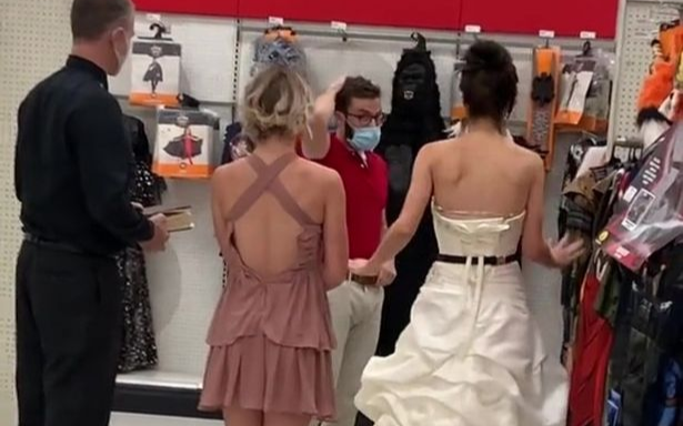 Người phụ nữ mặc váy cưới xông vào công ty người yêu đòi cưới, biểu cảm của chàng trai khiến CĐM vừa thương vừa buồn cười Ảnh 2