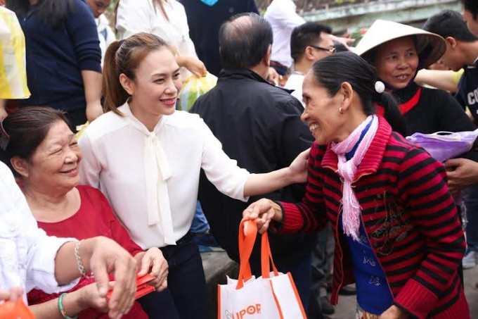 Những sao Việt có trái tim lớn, luôn sẵn lòng giúp đỡ mọi người Ảnh 13