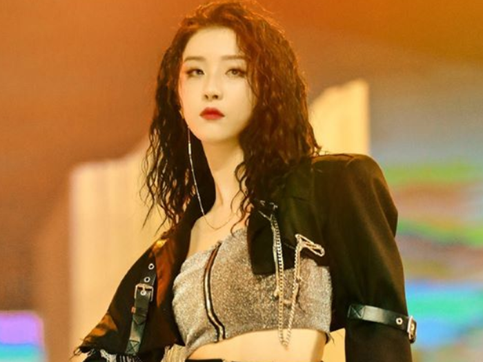 Lý Mộng 'trượt tay' like bài viết chê bai Triệu Tiểu Đường, vô tình hay cố ý 'cọ nhiệt' để được lên Hot search ? Ảnh 8