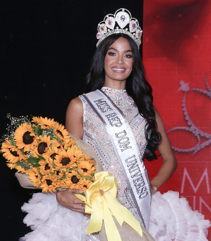 Kimberly từng là Á hậu 2 tại Hoa hậu Hoàn vũ Puerto Rico 2017. Sau đó, cô đại diện cho tỉnh La Romana tại Hoa hậu Hoàn vũ Cộng hòa Dominica 2019, nơi cô đăng quang ngôi vị Á hậu 1. Cô năm nay 23 tuổi, là người mẫu kiêm diễn viên. Cô có bố là người Dominica và mẹ là người Puerto Rico.