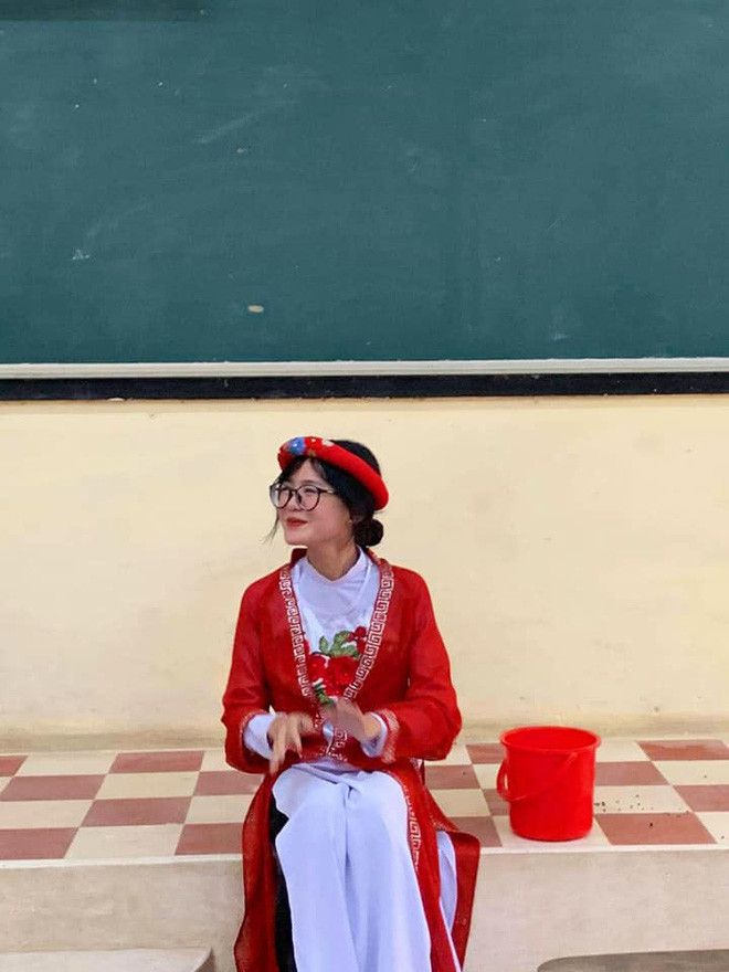 Hóa trang 'Cô Tấm' trong buổi diễn văn nghệ, nữ sinh An Giang chiếm trọn cảm tình bởi nhan sắc quá đỗi ngọt ngào Ảnh 4