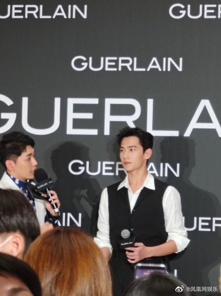 Dương Dương đẹp trai hay già nua như ông chú khi không qua photoshop? Ảnh 20