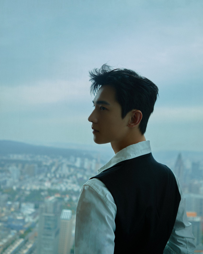 Dương Dương đẹp trai hay già nua như ông chú khi không qua photoshop? Ảnh 8